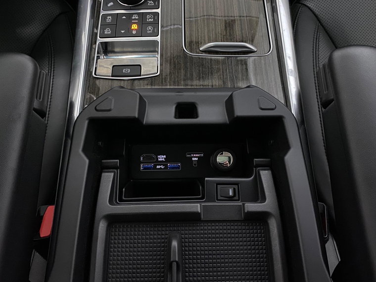 Vehicle Image 36