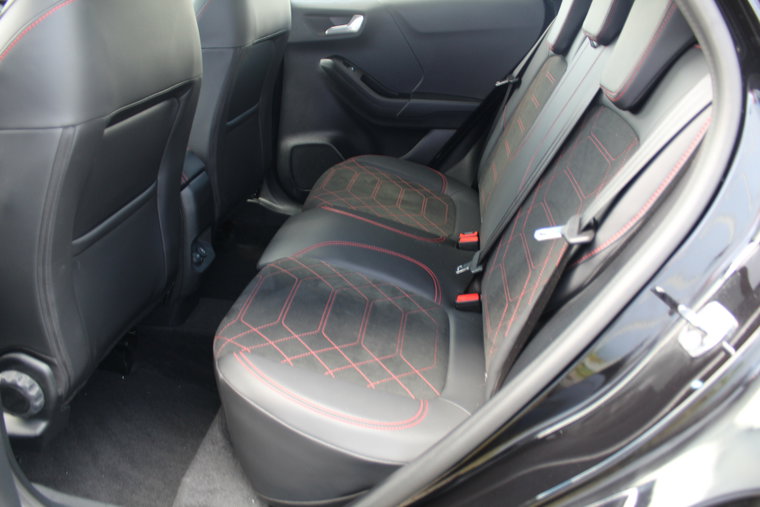 Vehicle Image 13