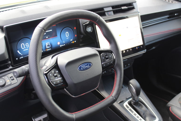 Vehicle Image 11