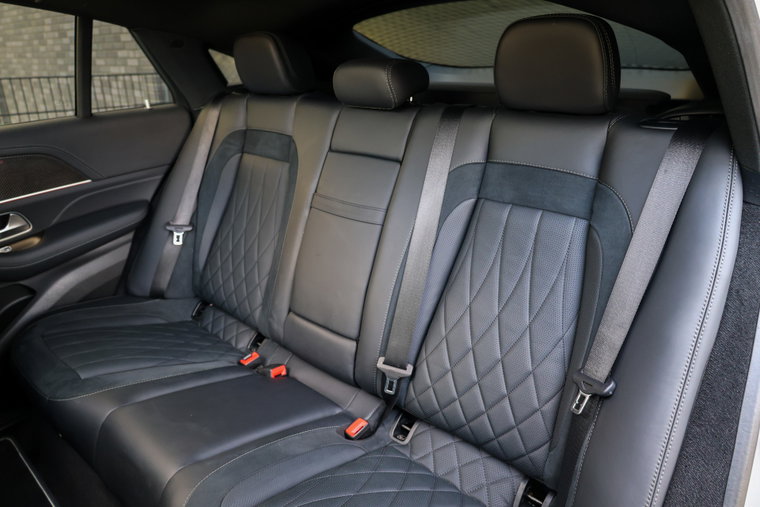Vehicle Image 36