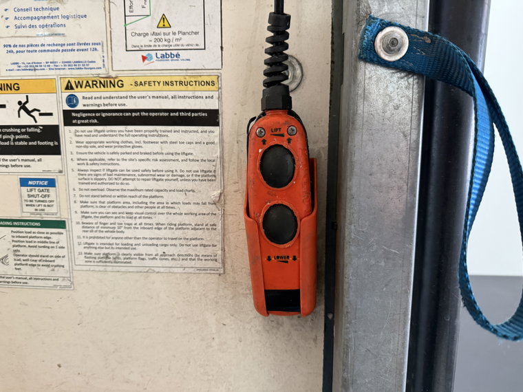 Vehicle Image 22