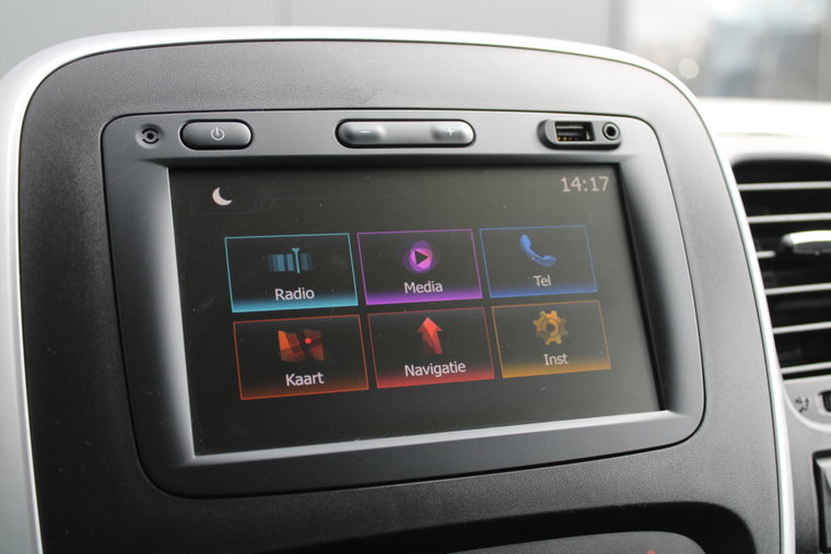 Vehicle Image 25