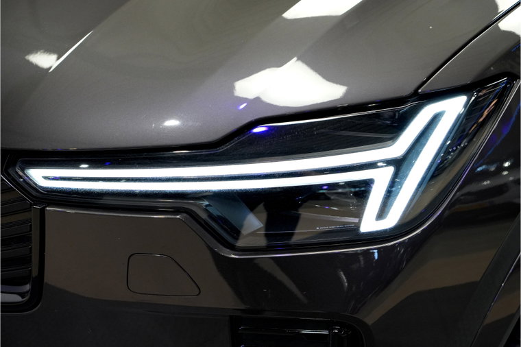 Vehicle Image 11