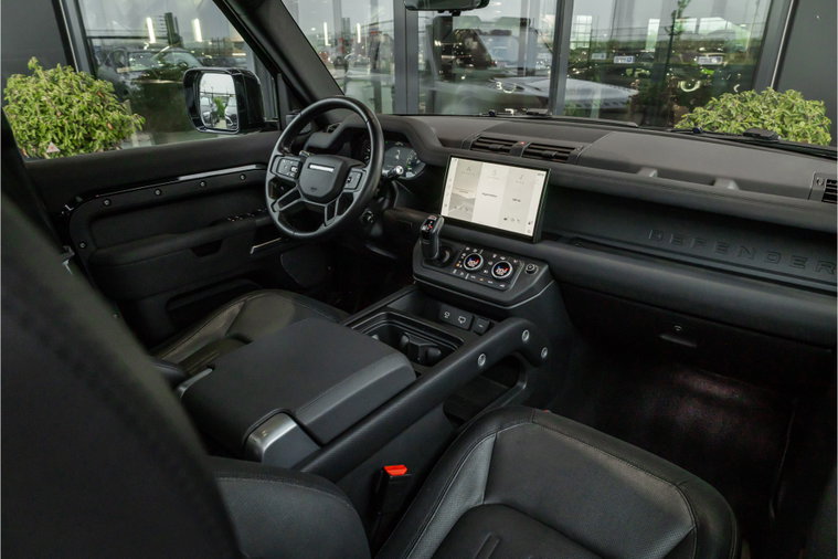 Vehicle Image 10