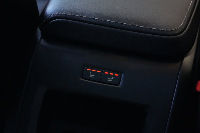 Vehicle Image 28