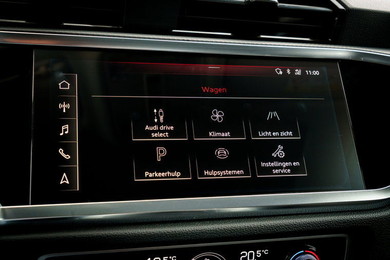 Vehicle Image 32