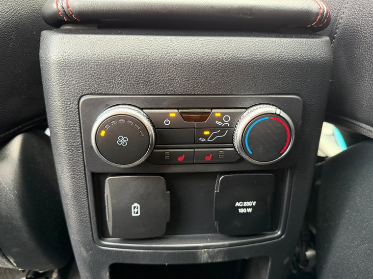 Vehicle Image 29
