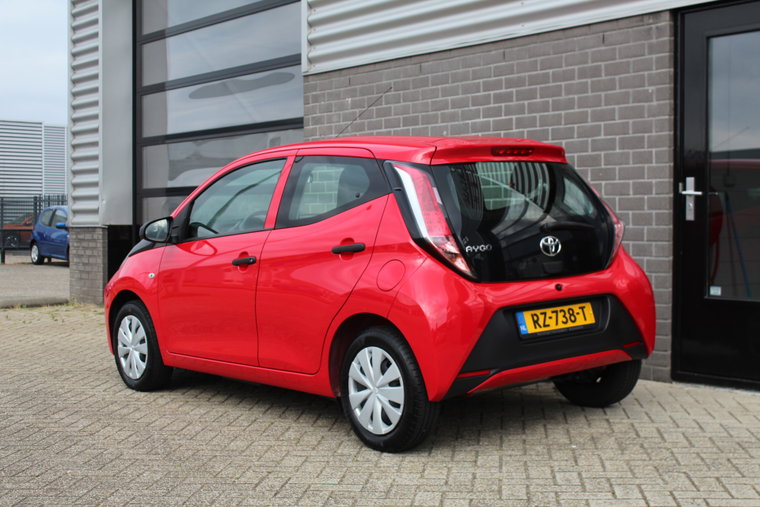 Vehicle Image 7