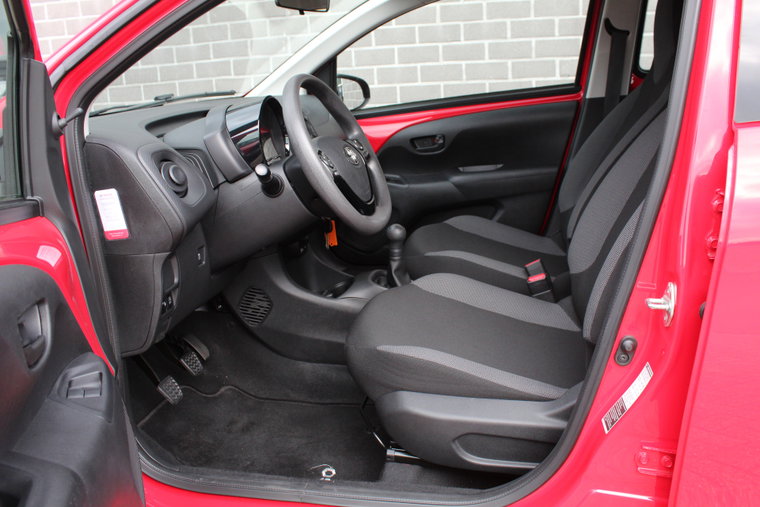 Vehicle Image 8
