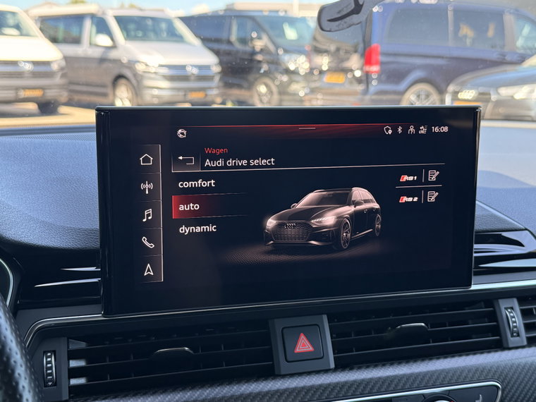 Vehicle Image 38