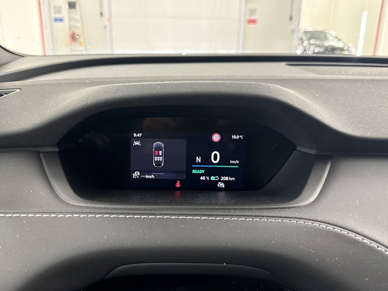 Vehicle Image 22