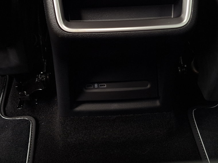 Vehicle Image 48