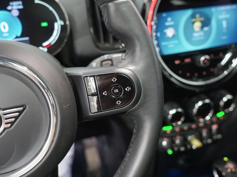 Vehicle Image 43