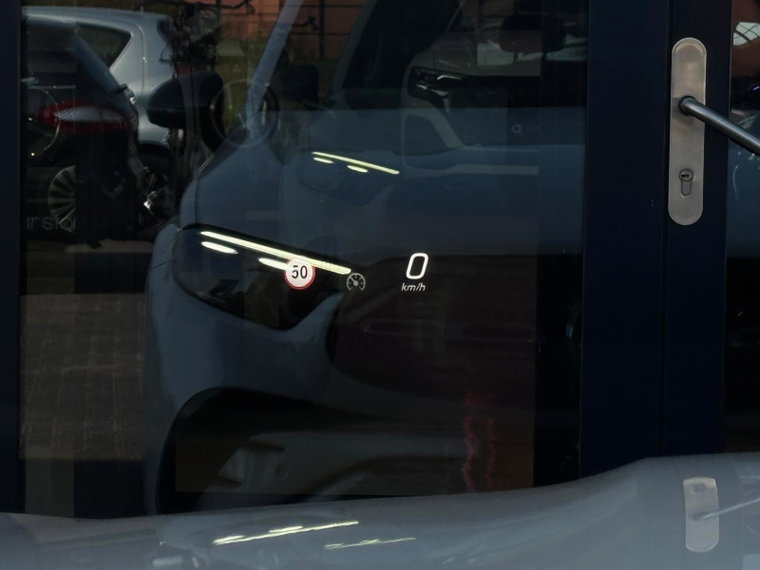 Vehicle Image 31