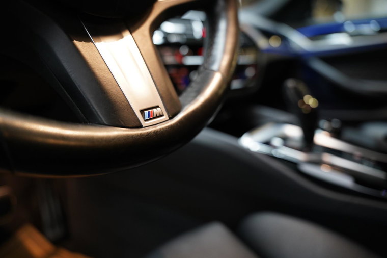Vehicle Image 21