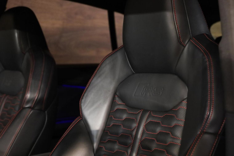 Vehicle Image 43