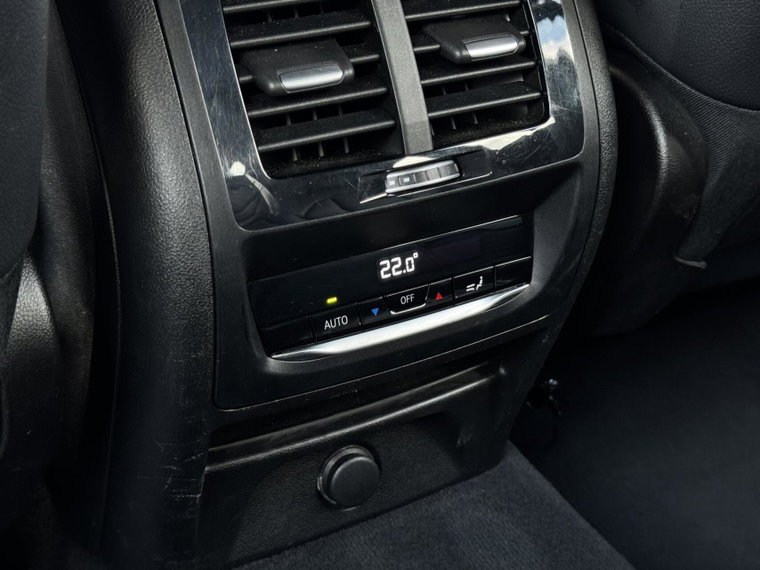 Vehicle Image 39