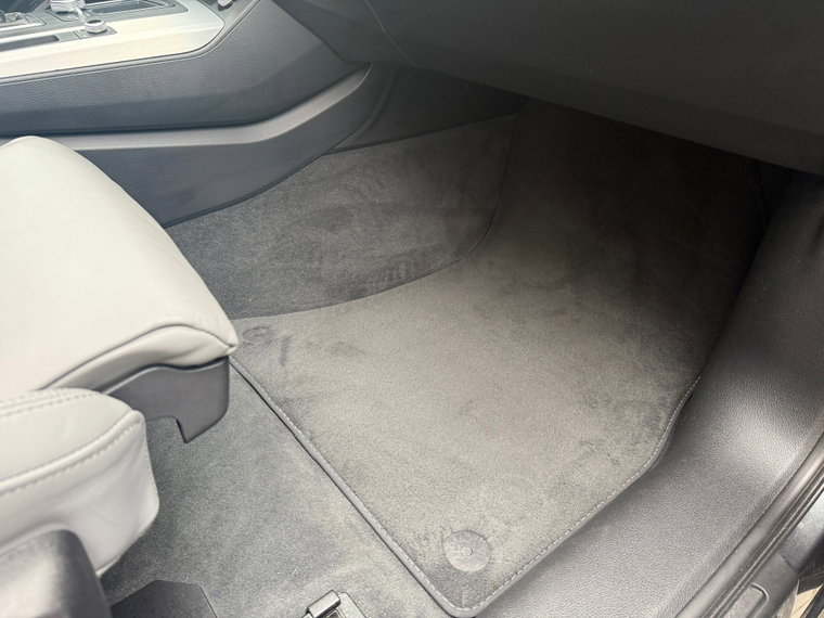 Vehicle Image 40