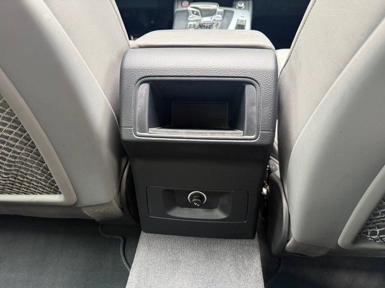 Vehicle Image 47