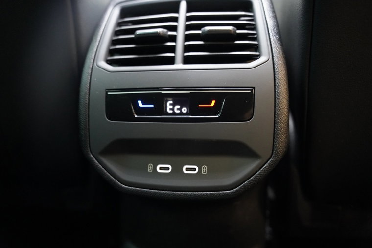 Vehicle Image 41