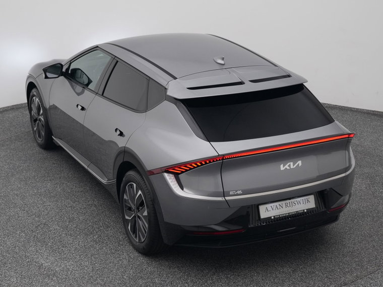 Vehicle Image 26