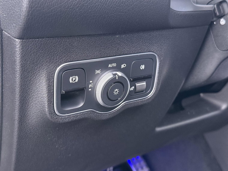 Vehicle Image 26