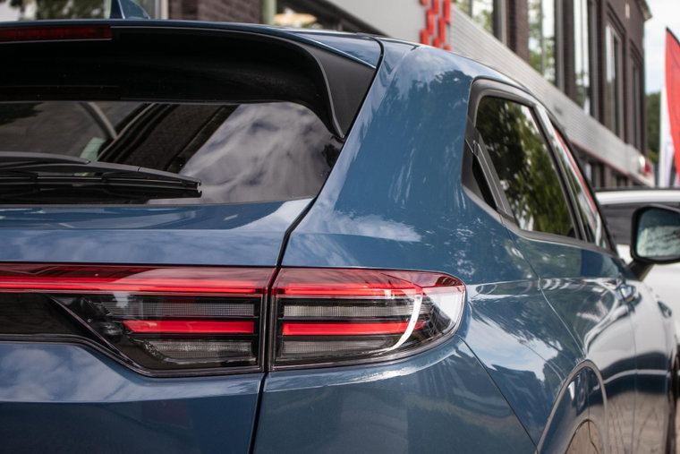 Vehicle Image 30