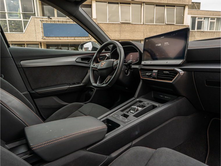 Vehicle Image 19
