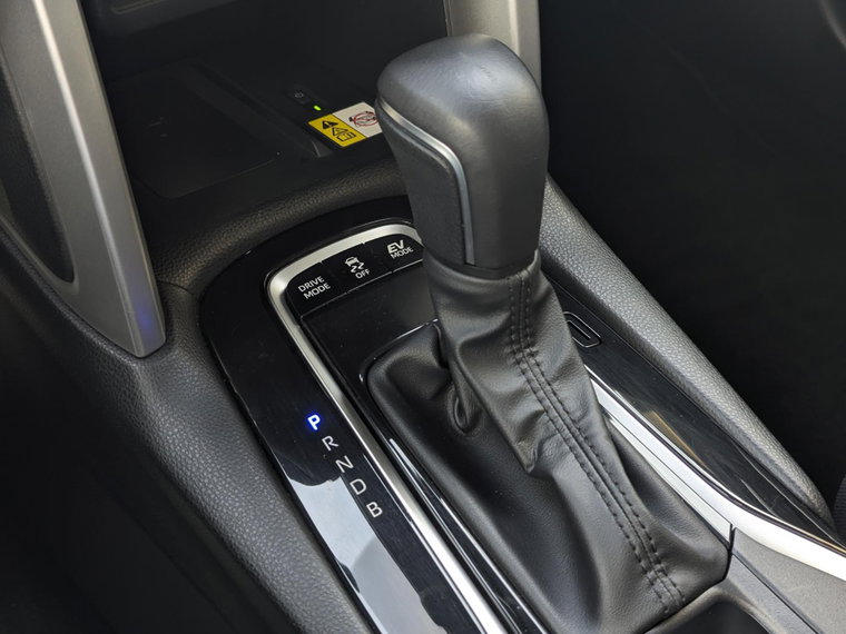 Vehicle Image 35