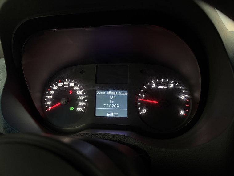 Vehicle Image 13