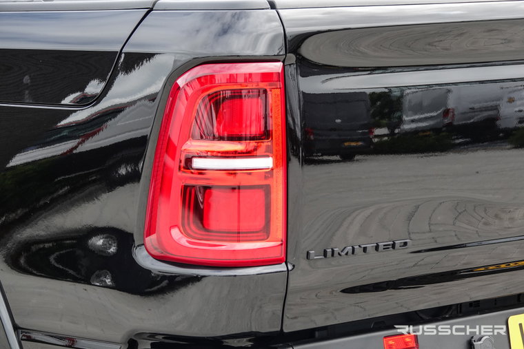 Vehicle Image 52