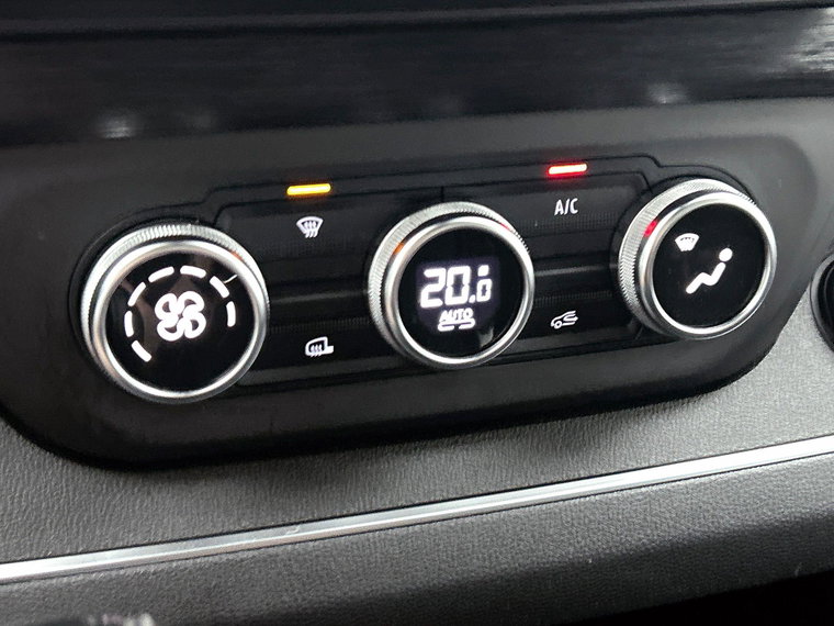 Vehicle Image 28