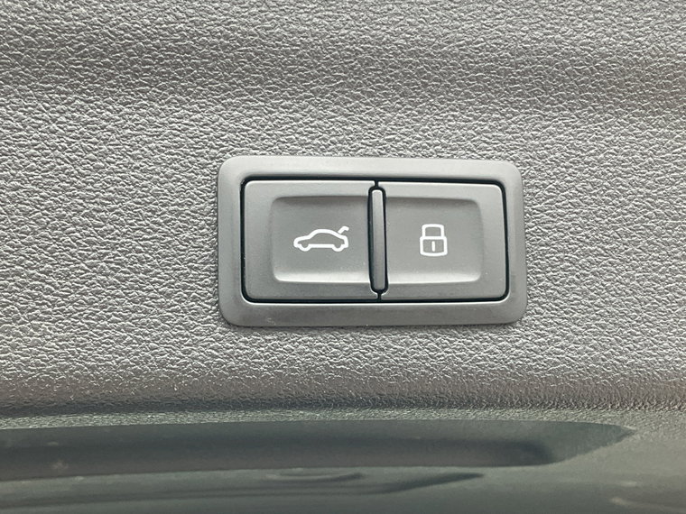 Vehicle Image 47