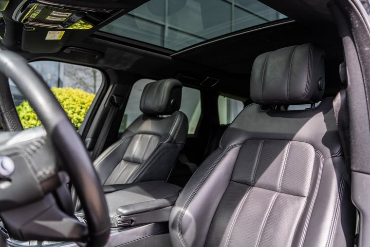 Vehicle Image 15