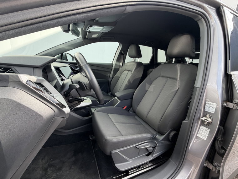 Vehicle Image 39