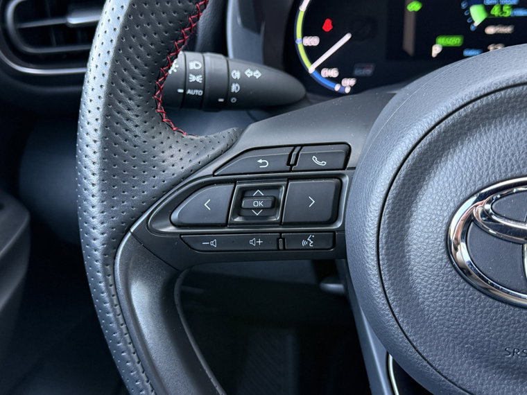 Vehicle Image 15