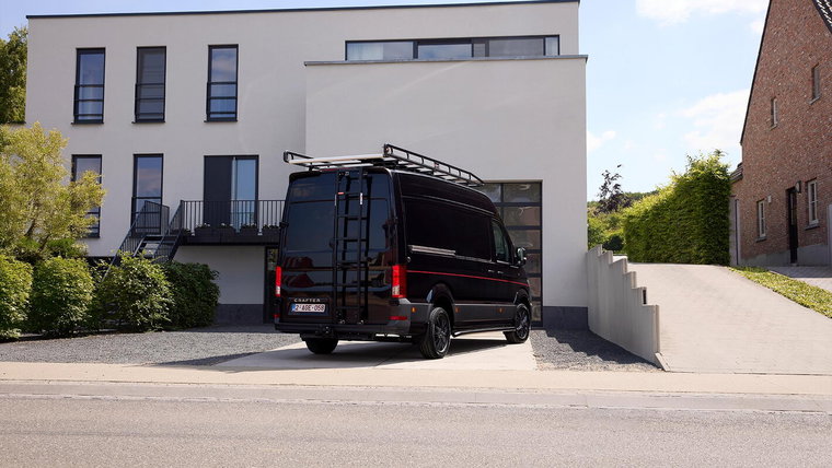 Vehicle Image 9