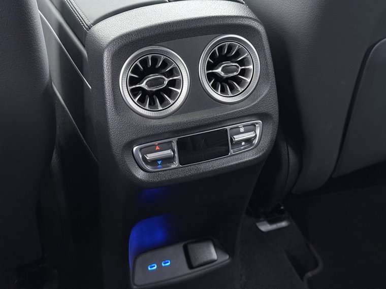 Vehicle Image 27