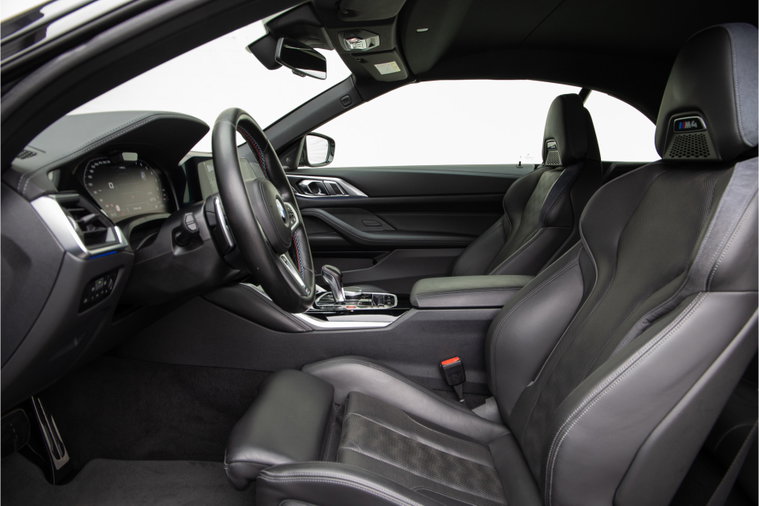 Vehicle Image 32