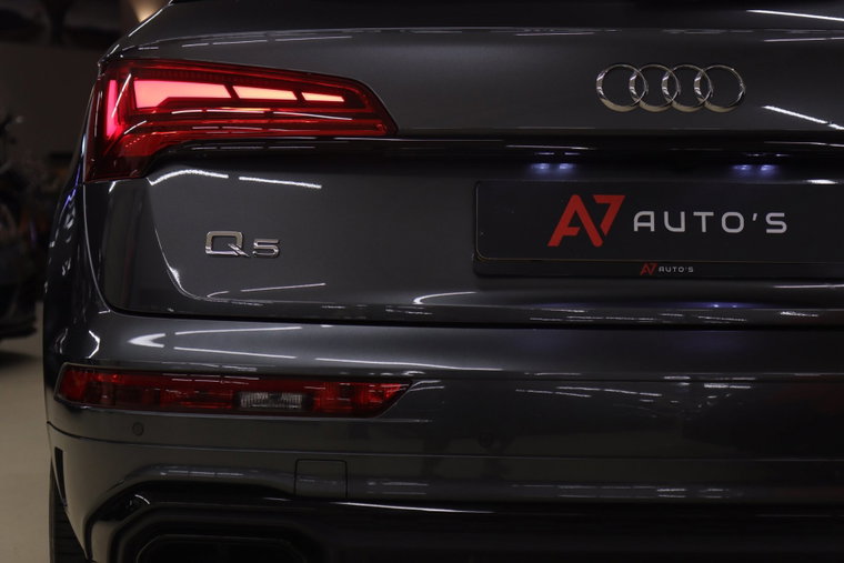 Vehicle Image 32