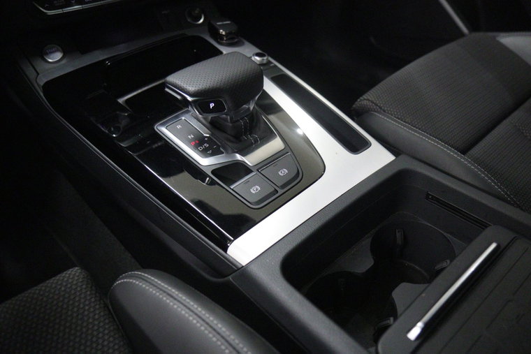 Vehicle Image 40