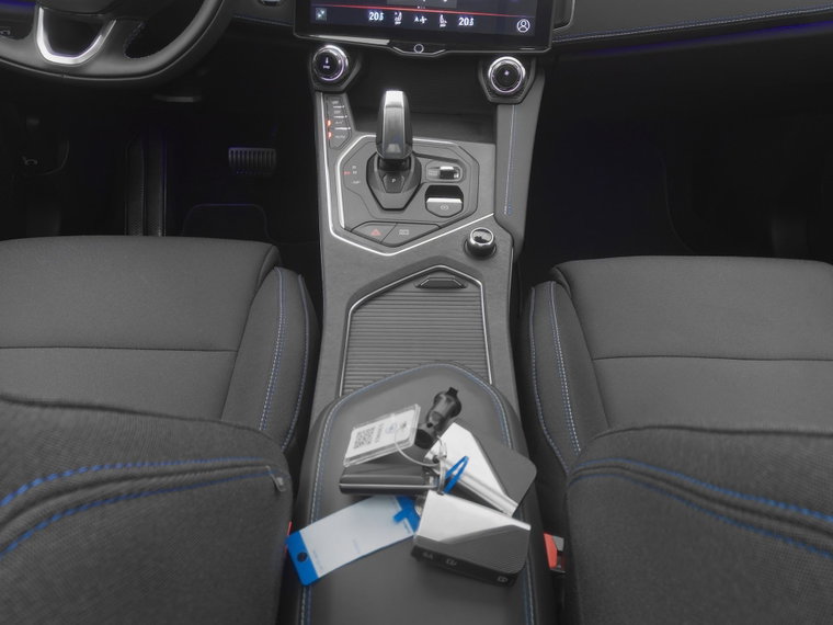 Vehicle Image 12