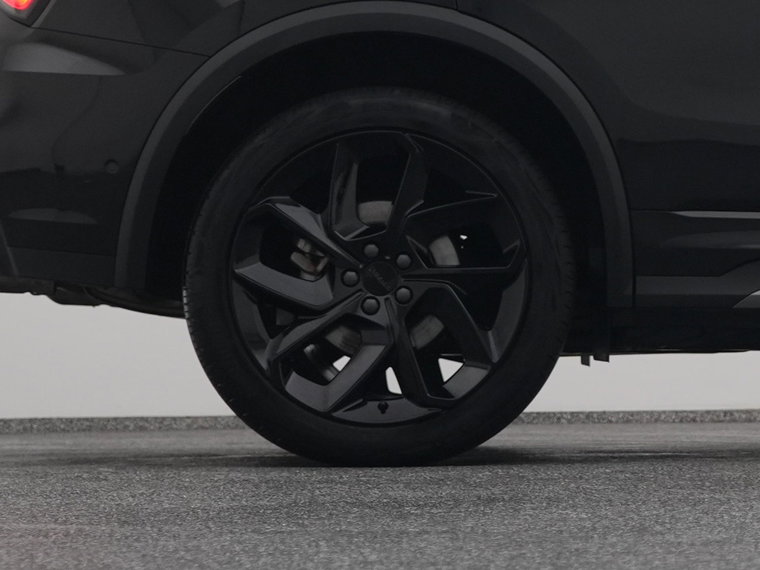 Vehicle Image 41