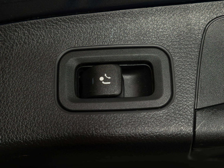 Vehicle Image 39