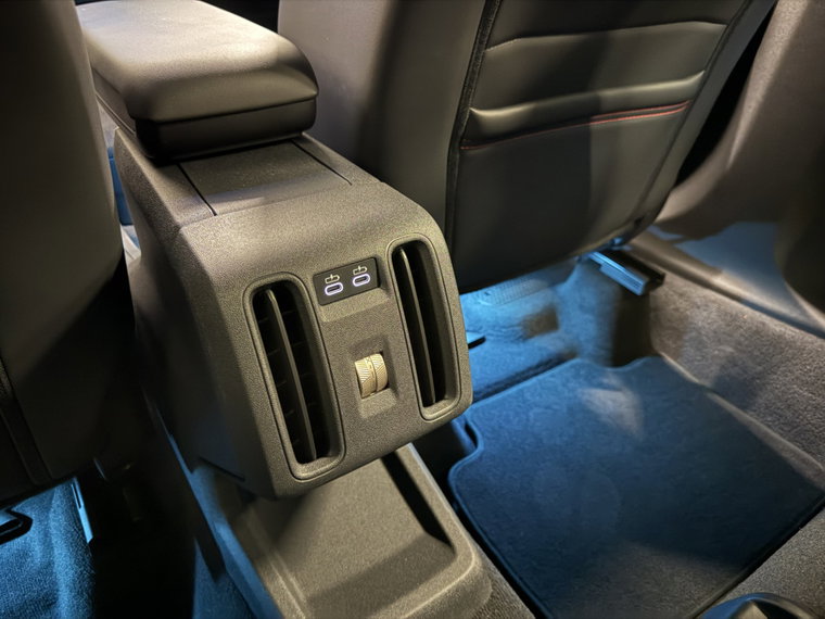 Vehicle Image 45