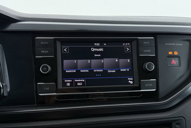 Vehicle Image 21