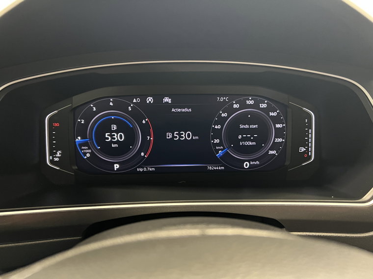 Vehicle Image 33