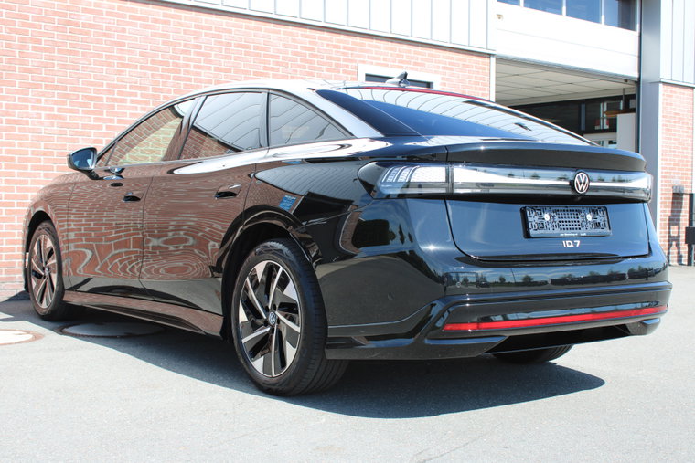 Vehicle Image 31
