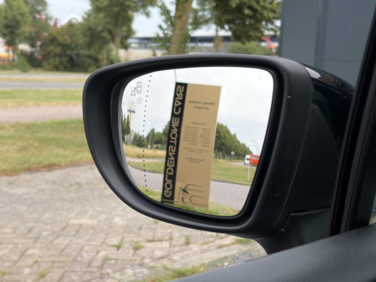 Vehicle Image 39