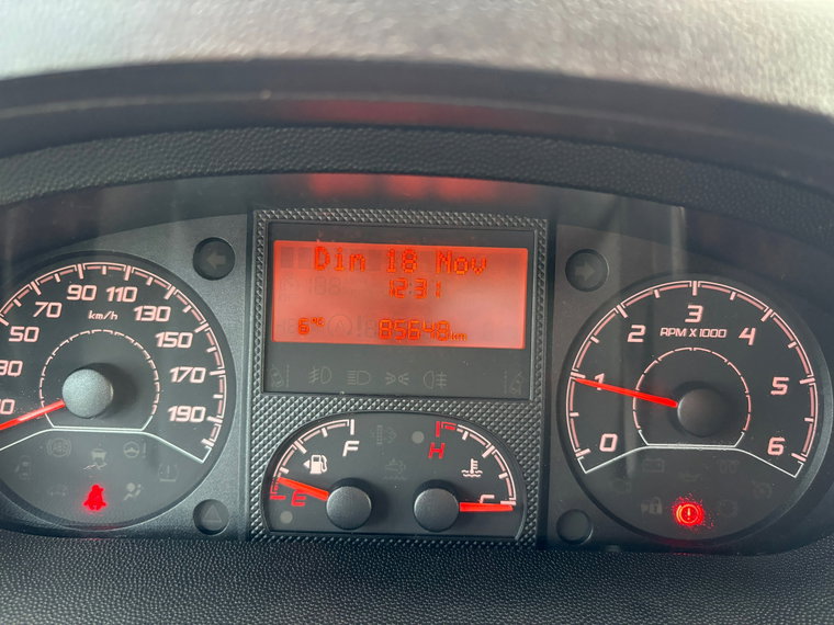 Vehicle Image 24